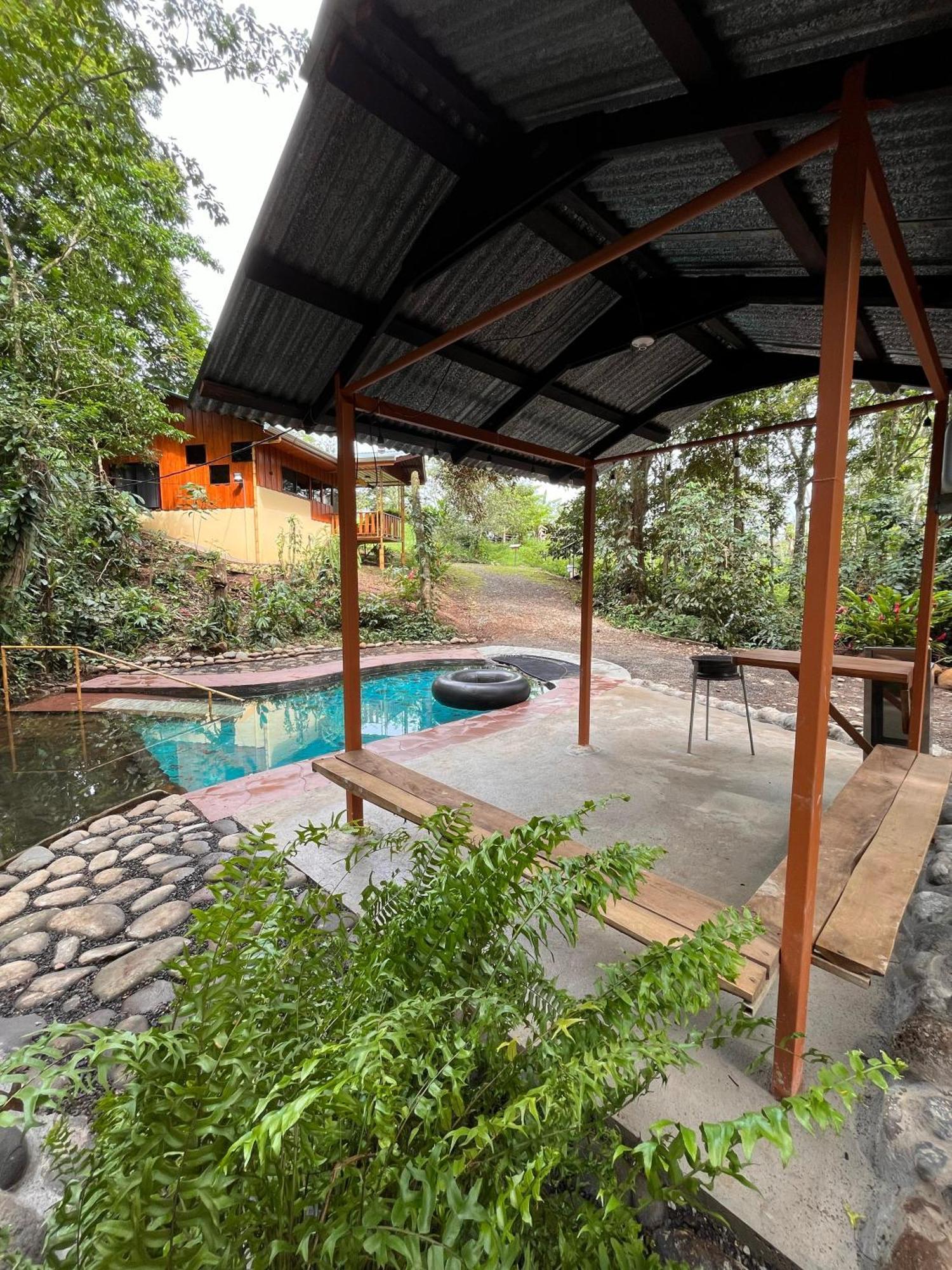Gambas Lodge La Fortuna Exterior foto