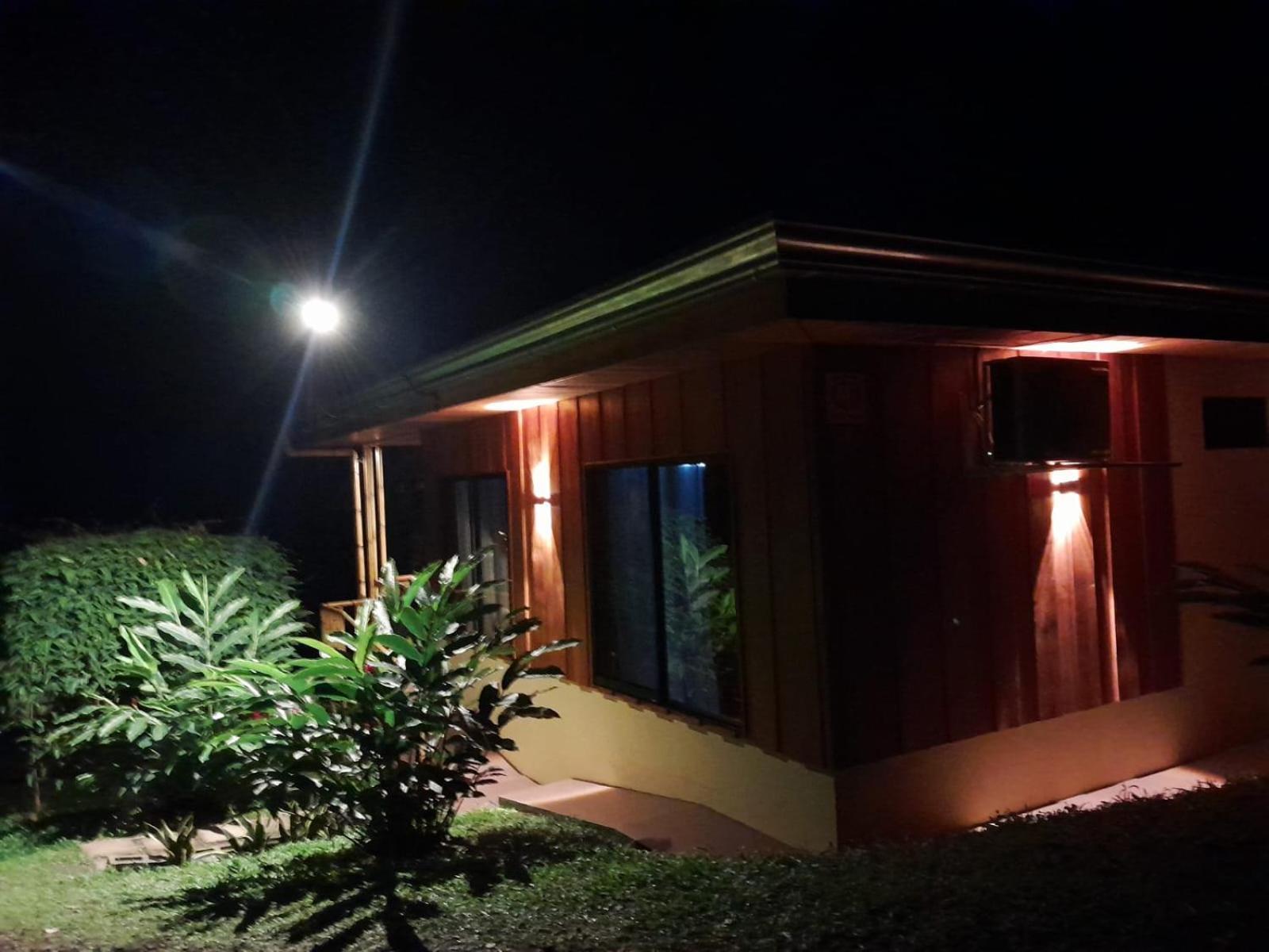 Gambas Lodge La Fortuna Exterior foto